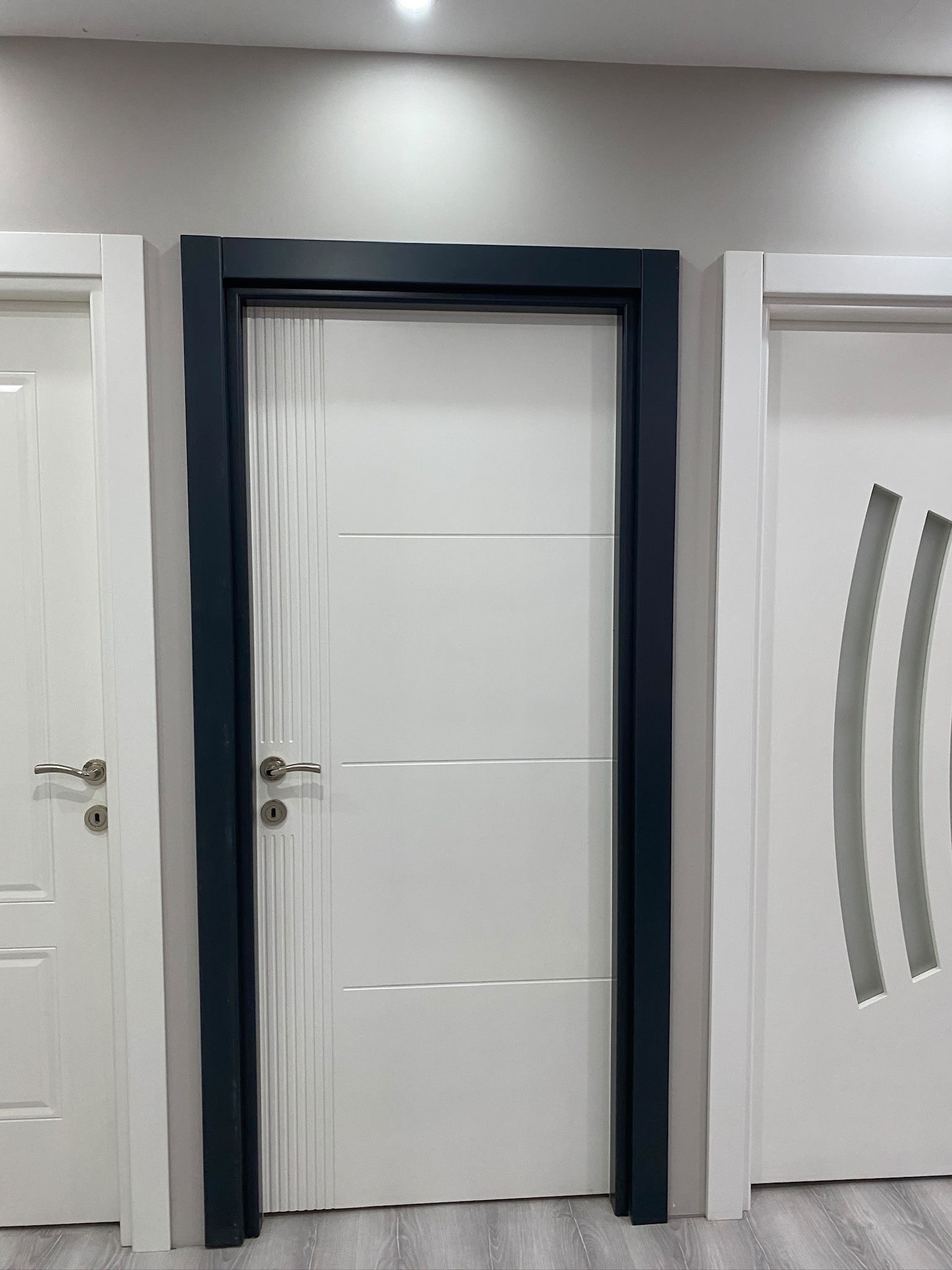 Merpol Kapı showroom